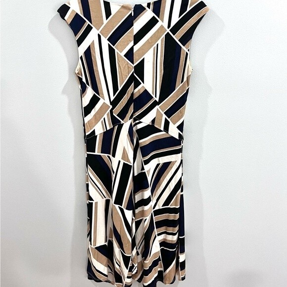 Ann Taylor black navy tan and white geometric print flowy dress size 4P - Picture 3 of 5